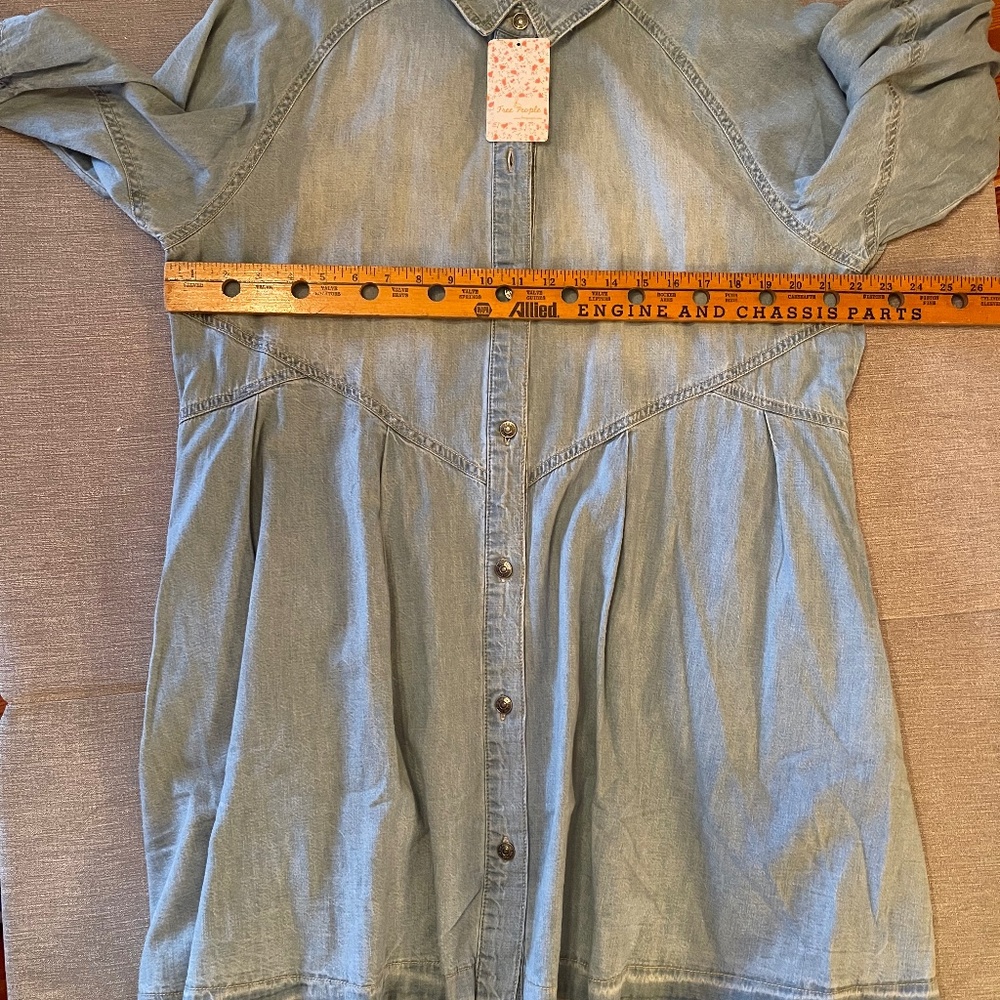 Free People * We The Free Hannah Denim Mini Dress with Pockets * Size XL * NWT! - Picture 9 of 16